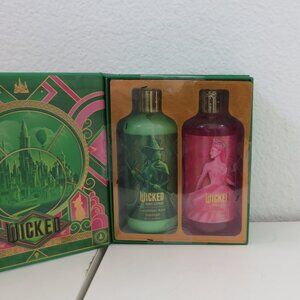 (#120) Wicked 2- piece Bath set